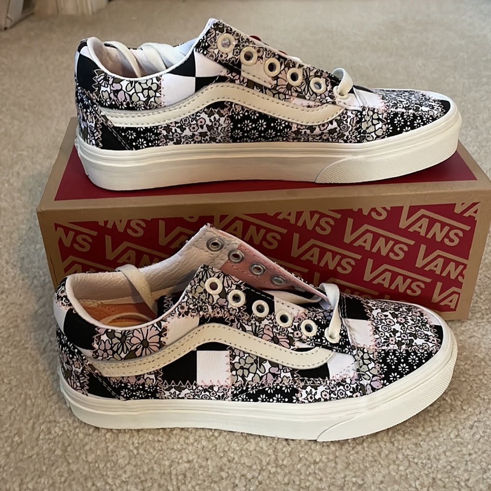 New in Box, Vans Old Skool Floral Patchwork Sneaker